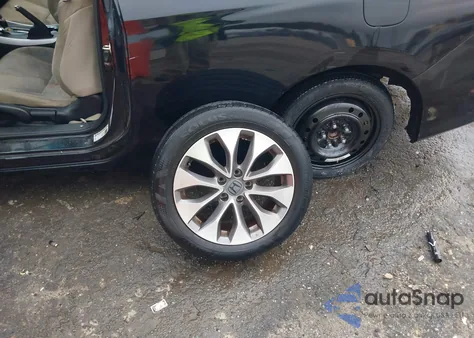 2014 Honda Accord Lx-S z USA, uszkodzony, nr VIN 1HGCT1B32EA010114